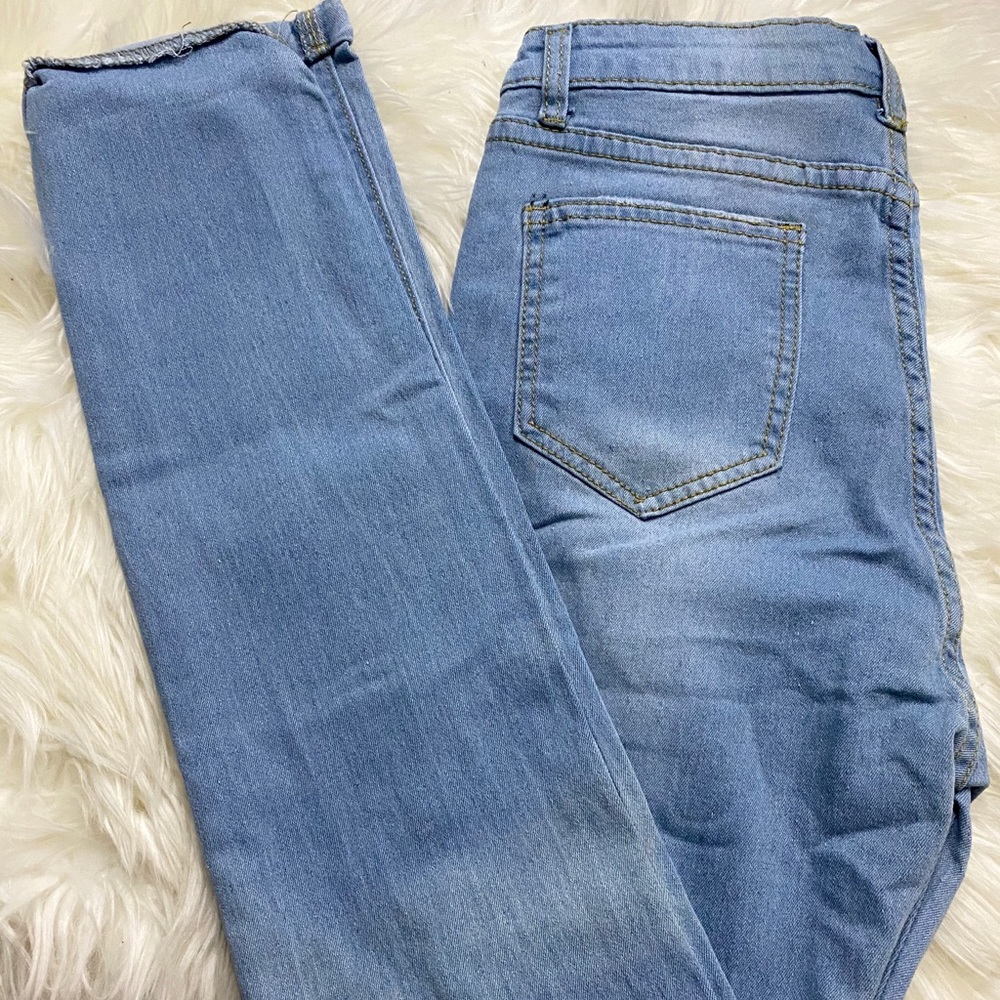 ripped skinny jeans
